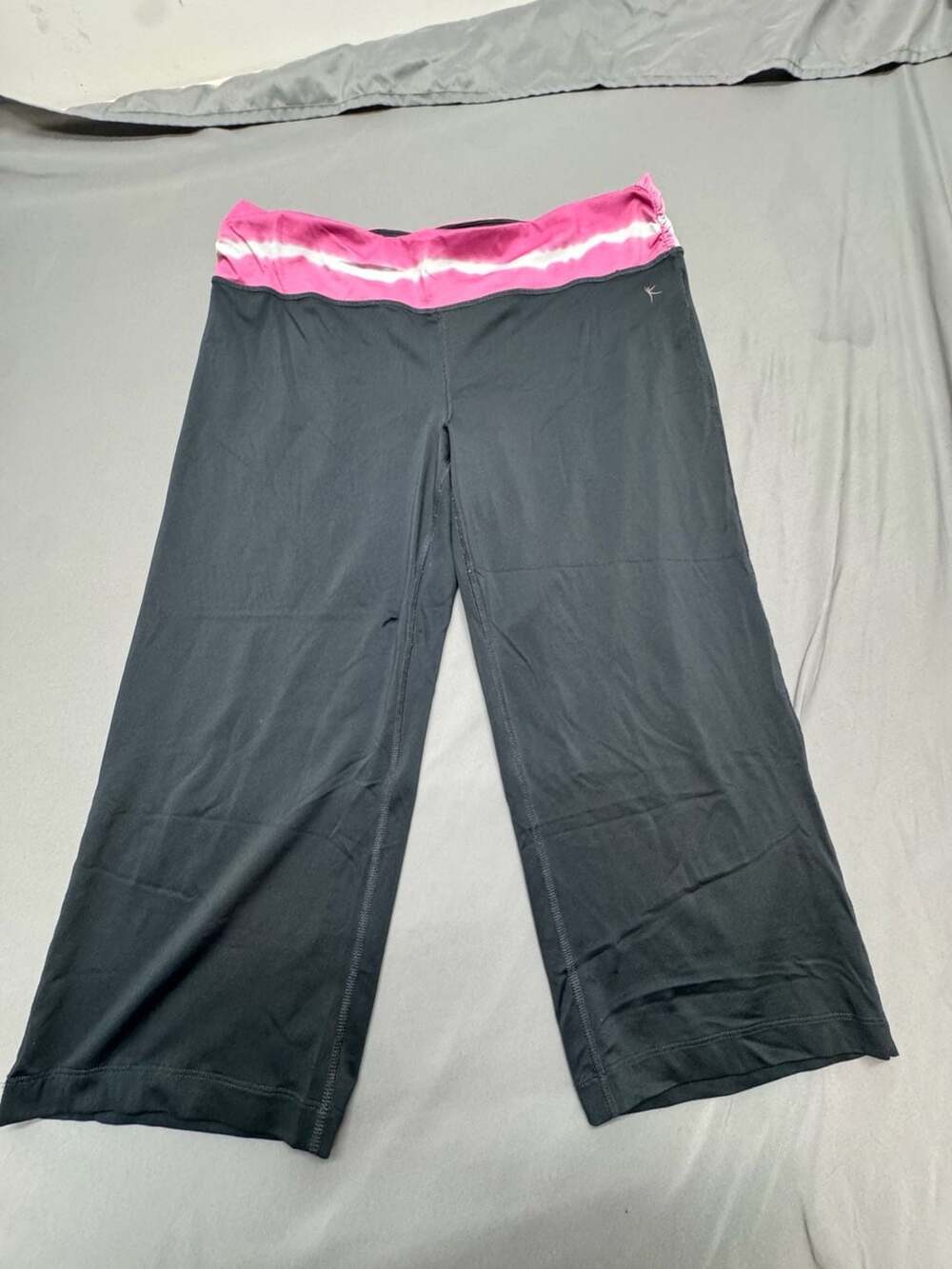Danskin Capri Black Pink Foldover Waistband